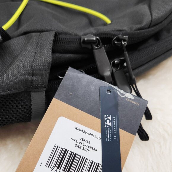 The North Face Jester Backpack - Picture 6 of 6